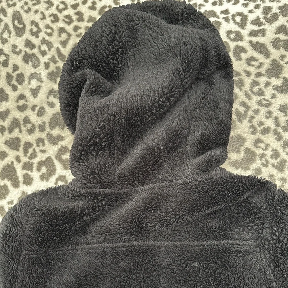 Old Navy Fuzzy Full Zip Hooded Jacket in Black Jack Size XL 14 Girls